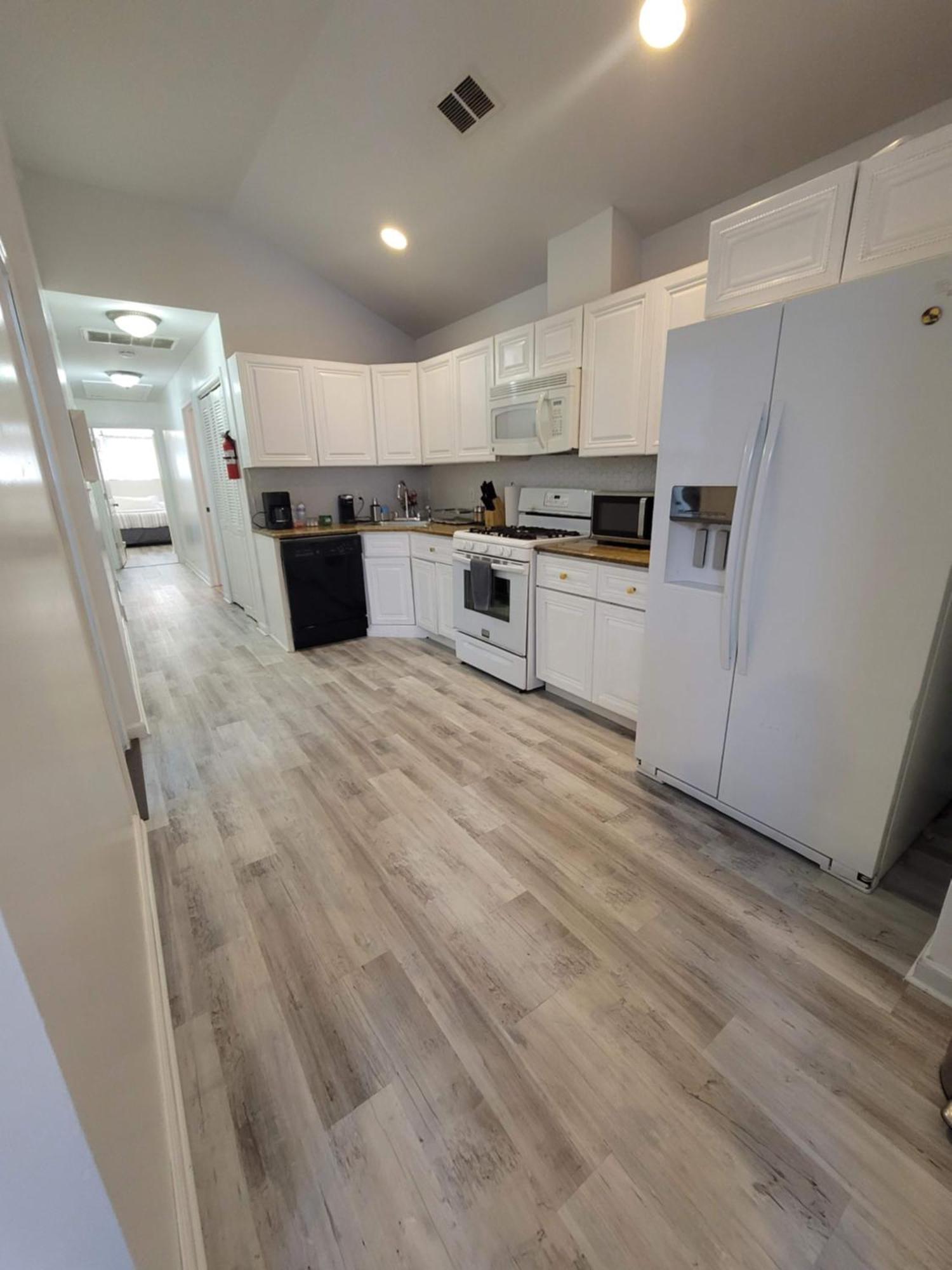 Luxury Apartments 5Queenbed - 20 Min Away Manhattan Jersey City Eksteriør billede